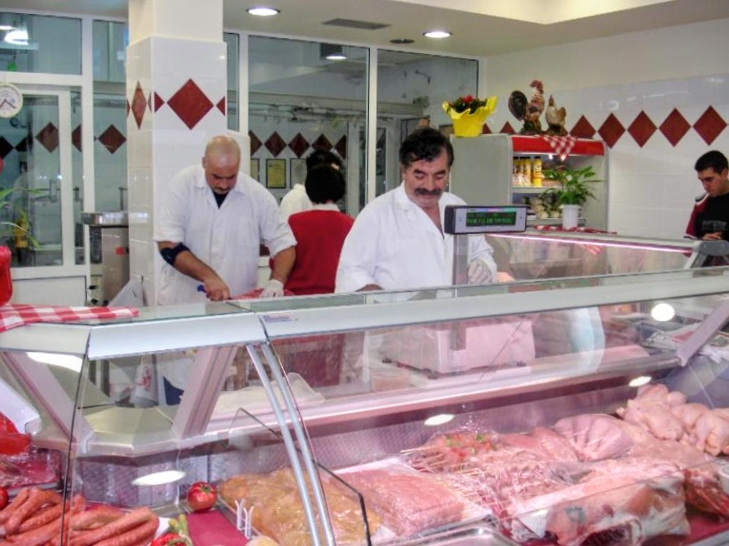 Ανακαίνιση μαγαζιού 2008